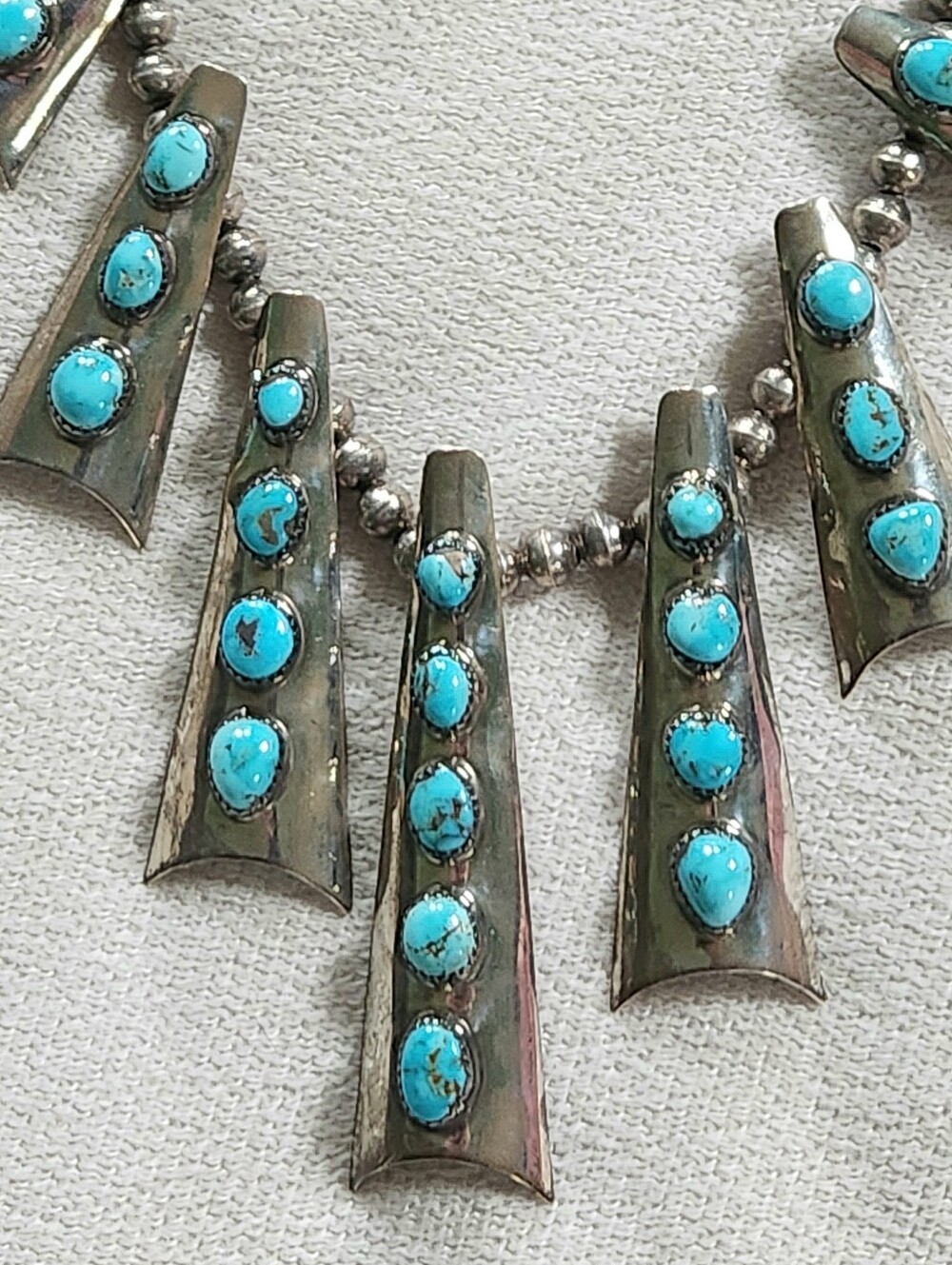 SIGNED ML NAVAJO STERLING SILVER AND TURQUOISE STATION NECKLACE - Picture 4 of 12